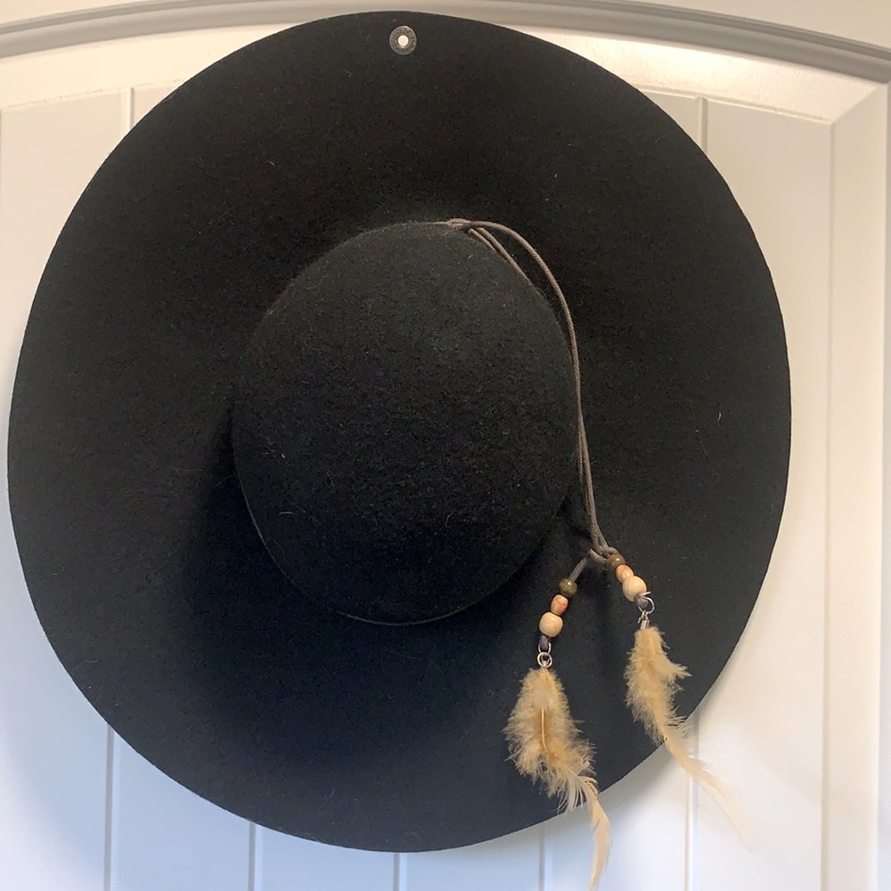 PETER GRIMM HAT